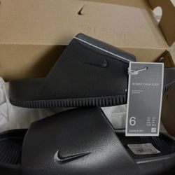 brand new nike slides