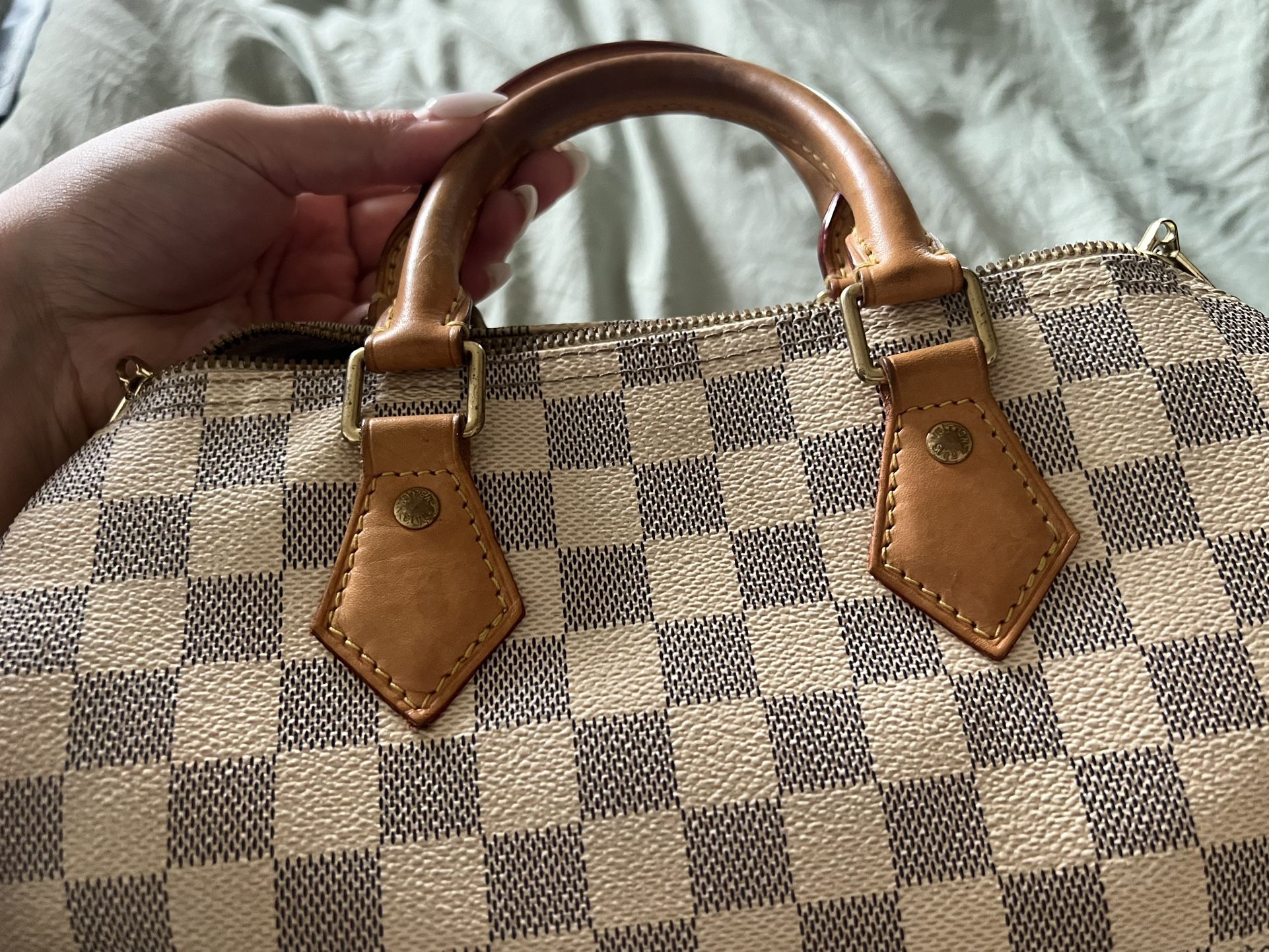 Authentic Louis Vuitton Speedy 25 With Strap for Sale in Corpus