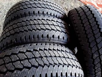 
275/65/20.... BRIDGESTONE (( 10 PLY ))....4 TIRES 
