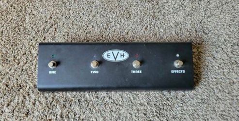 EVH 5150 50-watt head,