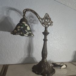 Vintage stained glass lamp, Tiffany style, hummingbird and flowers, great condition
