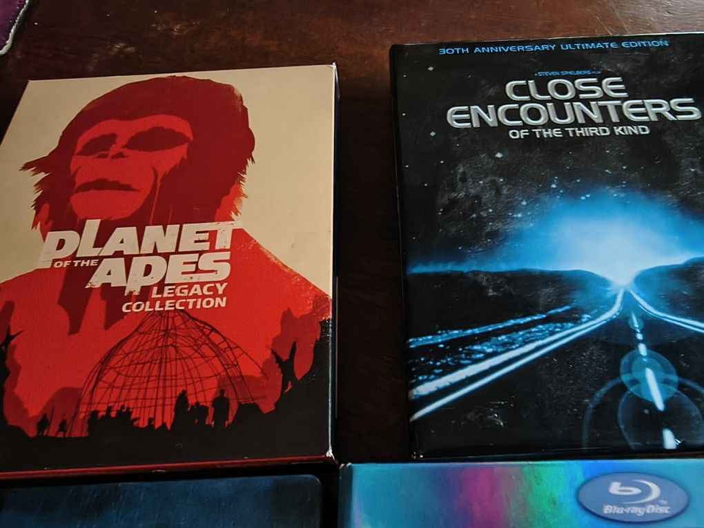 4 Dvd's, Close Encounters, Planet Of The Apes, Watchman And Lost Season 3