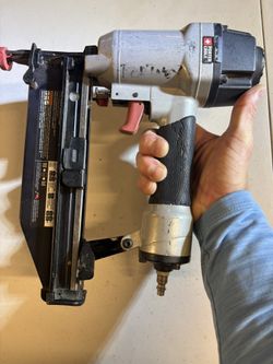Porter cable 2 1/2 inch 16 gauge Brad Nailer 