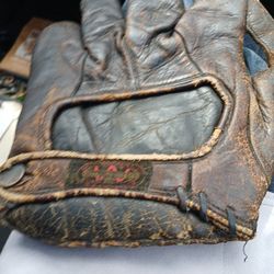 1930's Baseball Glove Wilson #604