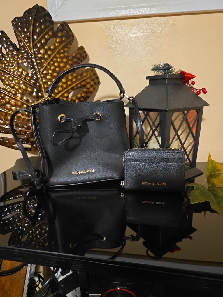 Tote And Wallet