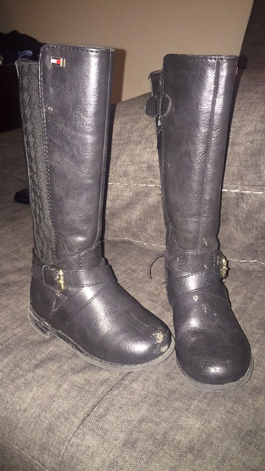 Tommy Hilfiger girl boots size 7