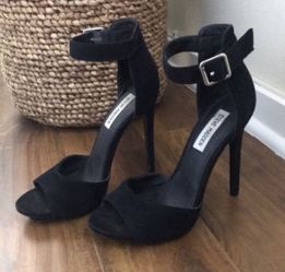 Steve Madden Black Stiletto Heels 