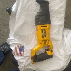 Dewalt Saw