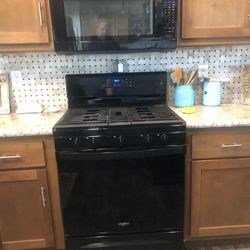 Set Of Whirlpool Kitchen Appliances
