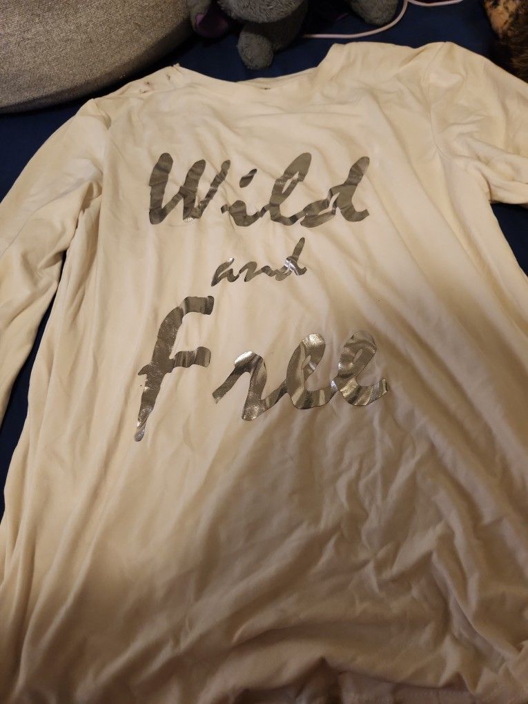 White WILD& FREE Long Sleeved SHIRT