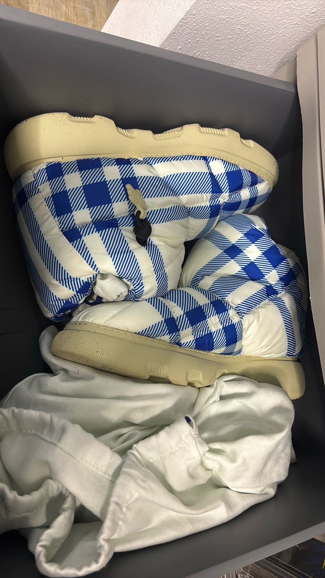 Burberry Puffer Boots
