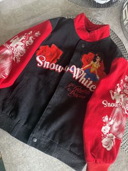 Size 6 Girls Jacket  Snow White