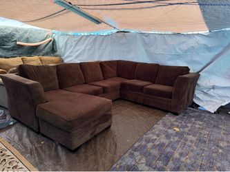 Brown couch with reversible chase good condition clean we sell all the time delivery $40 local