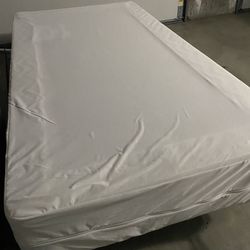 Twin Bed Frame & Twin Box Spring **Excellent Shape**