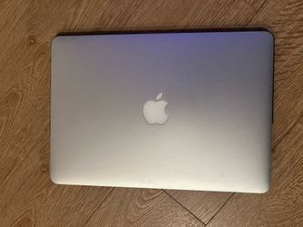 MacBook Laptop