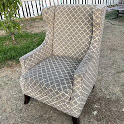 Chair (used )