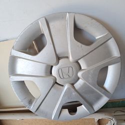 2012 Honda Fit Hubcaps (3)