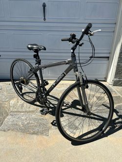 Colombia 21 Speed Hybrid Bike Aluminum Frame Rides great, well maintained, shifts great, adult size