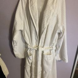 Four Seasons White Robe $40