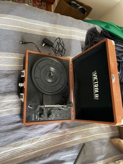 Victrola record player
