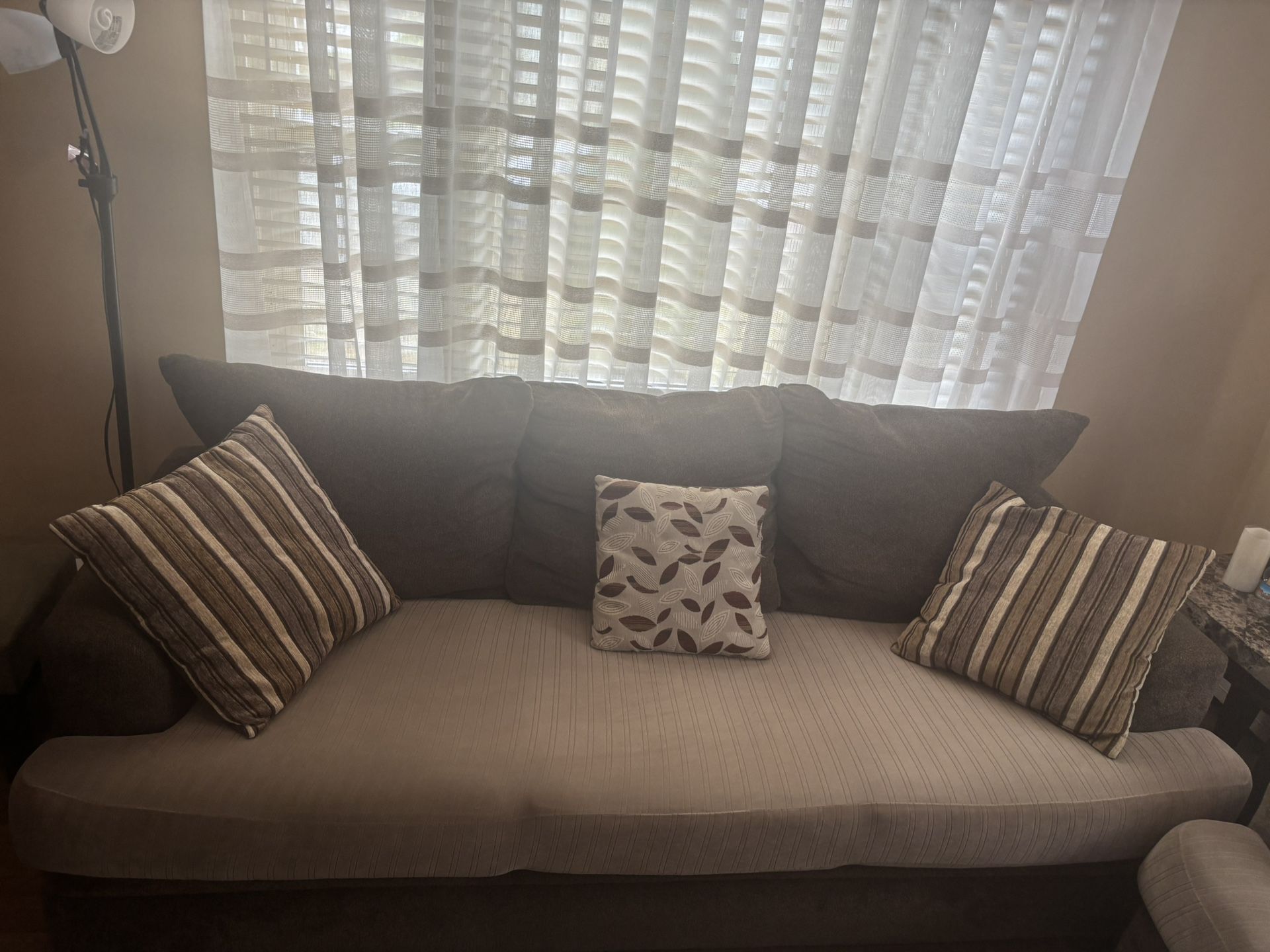 2 & 3 Piece Couch Set with Pillows 