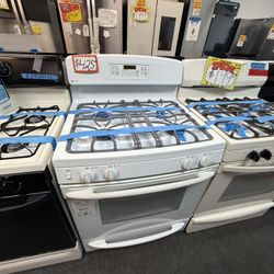 Ge Gas stove In great condition well cleaned, delivery available 🚚 