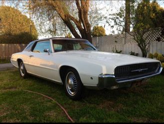 1967 FORD THUNDERBIRD