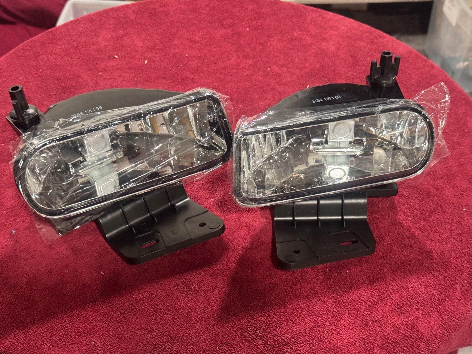 Fog Light Assembly for 1(contact info removed) Chevy Silverado Tahoe Suburban 1(contact info removed) HD Fe5)