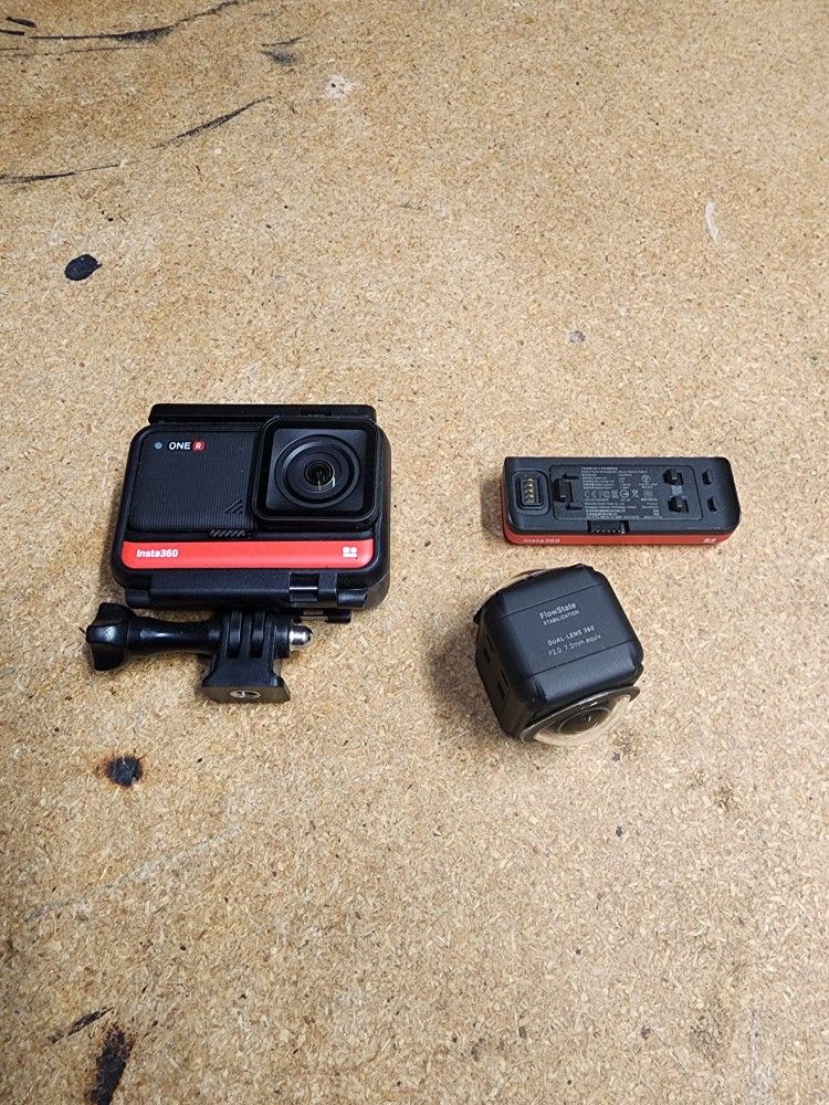 Insta360 One R with Mounts