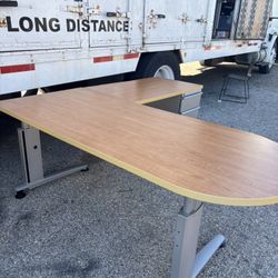 L Desk 