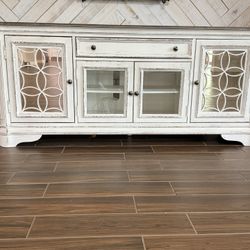 Magnolia Mirrored Entertainment Stand