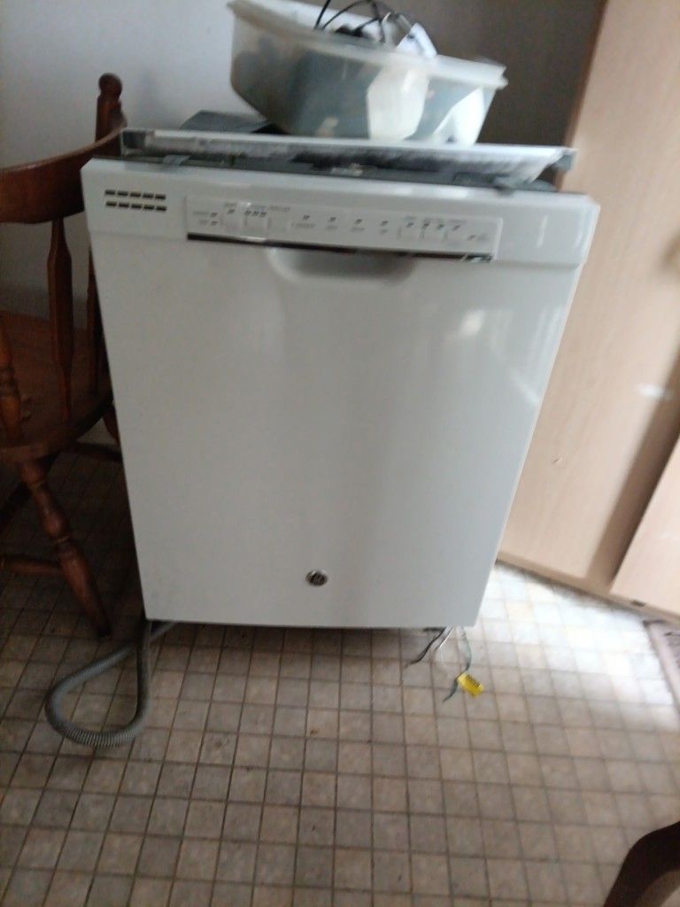 LG Dishwasher 