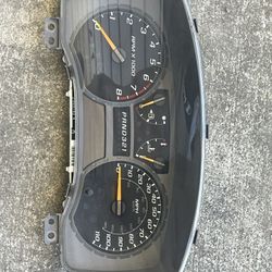 2005-2010 Chevrolet Colorado and Hummer H3 Speedometer Gauge Cluster AUTOMATIC