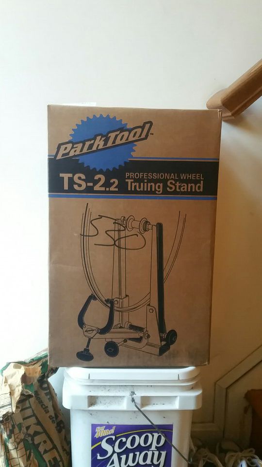 Park Tool TS-2.2 Professional Truing Stand