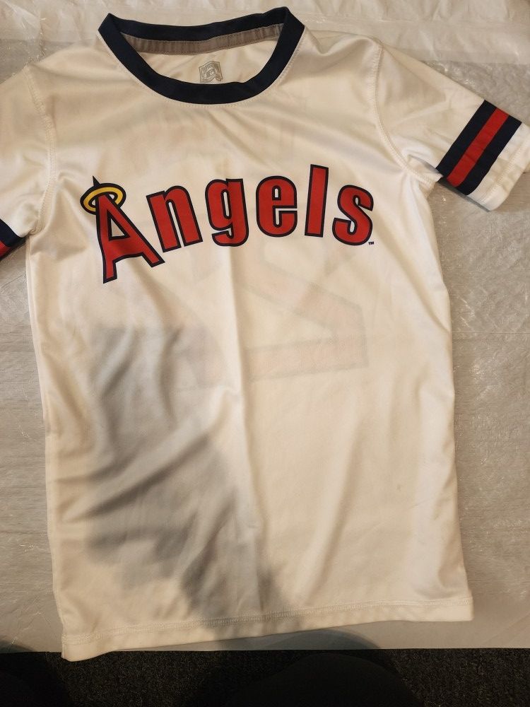 Youth Small Angels Shirt