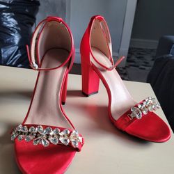 Size 10 Red Thick High Heel **Pick Up As Well 