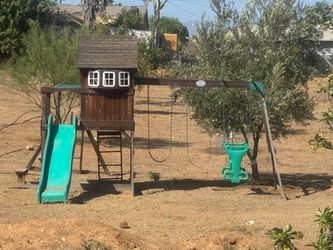 Tree house set for sale
