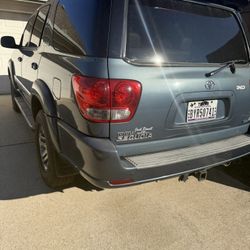 2006 Toyota Sequoia SR5 2WD (Sport Utility 4D)