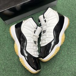 JORDAN 11 GRATITUDE SIZE 9