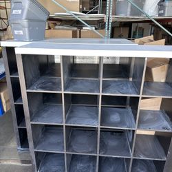 Free Shelving 