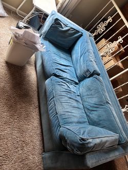 Sleeper Sofa / Pull-Out Couch with Built-In Mattress