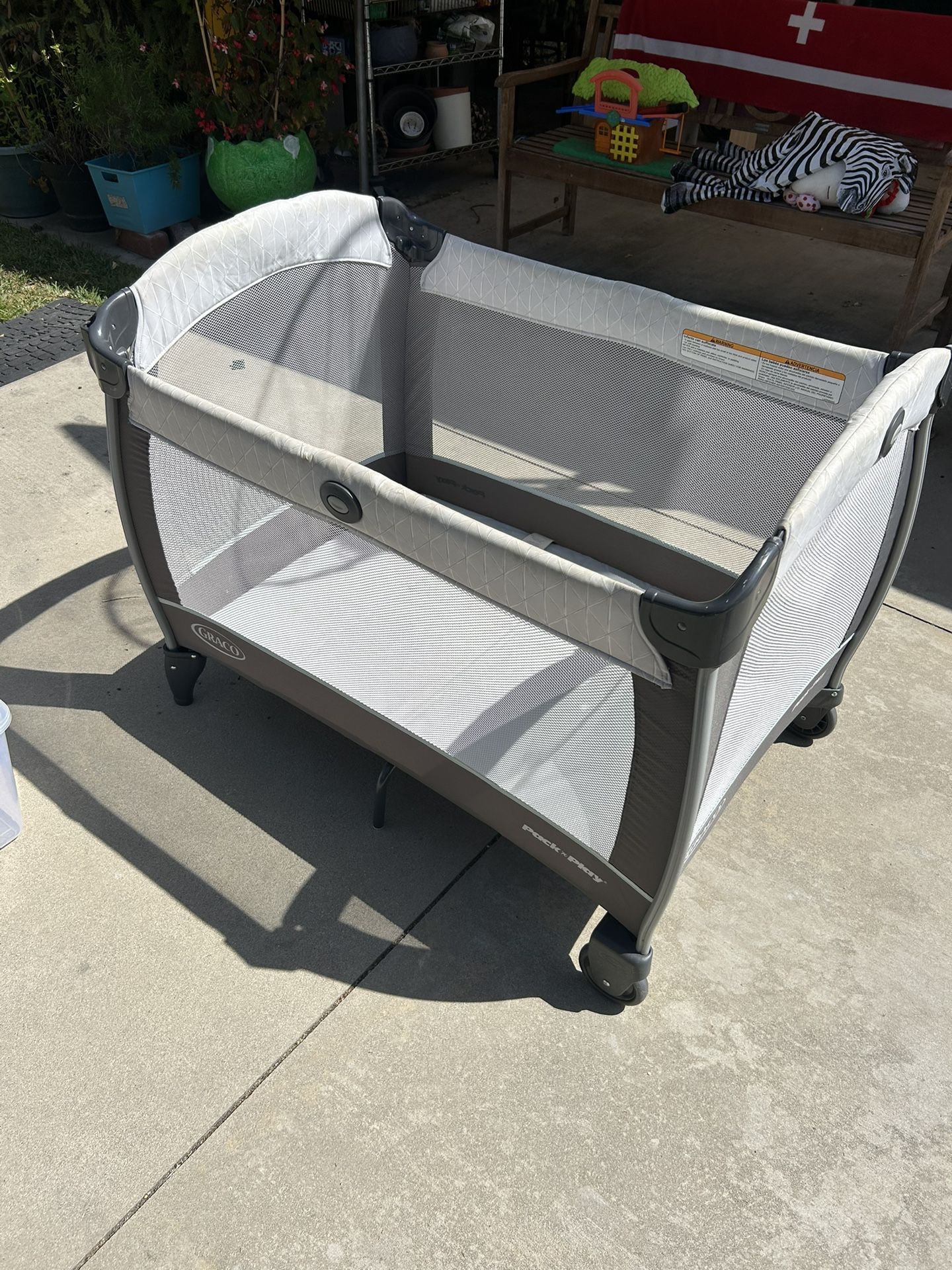 Graco Baby Baby Crib