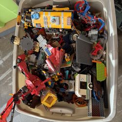 41.5 Lb Lego Bulk Bin some Big Chunks Of Builds In There 