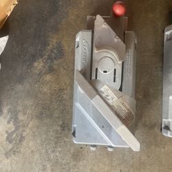 Tomato cutter 