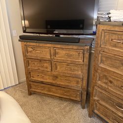 Master Bedroom And Dressers Night Stand 