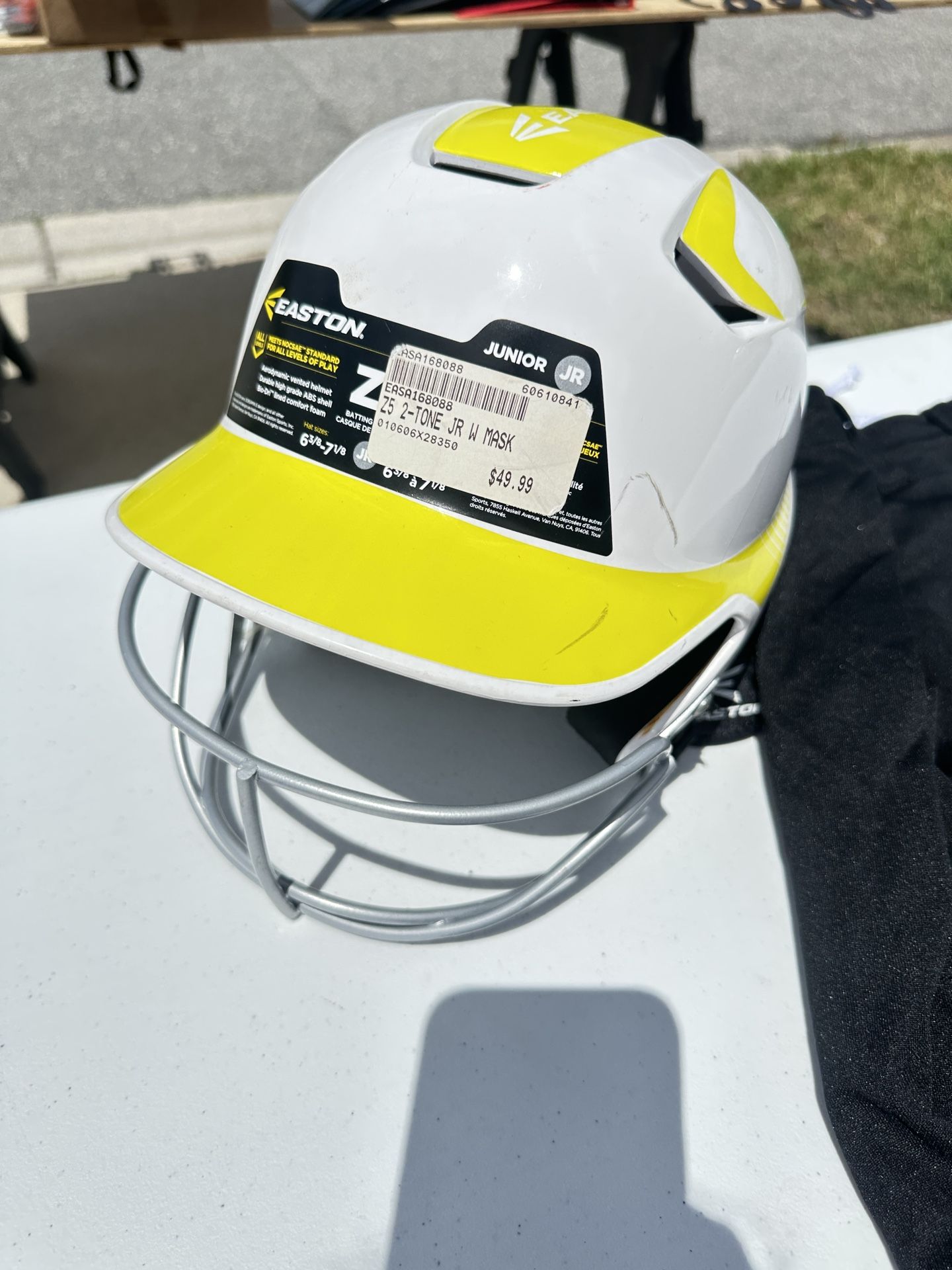 Girls Softball Gear , Hardly Used 