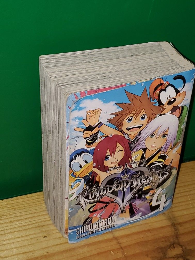 Kingdom Hearts II Vol 4 Paperback By Shiro Amano! Excellent Condition!