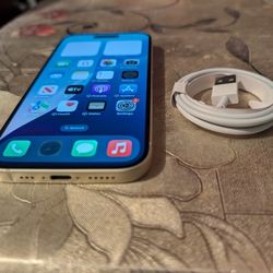 Iphone 15 128gb For AT&T And Cricket Only, Yellow 9/10 Condition 