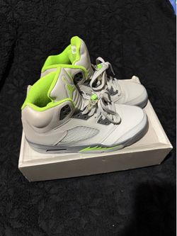 Jordan retro 5 green bean