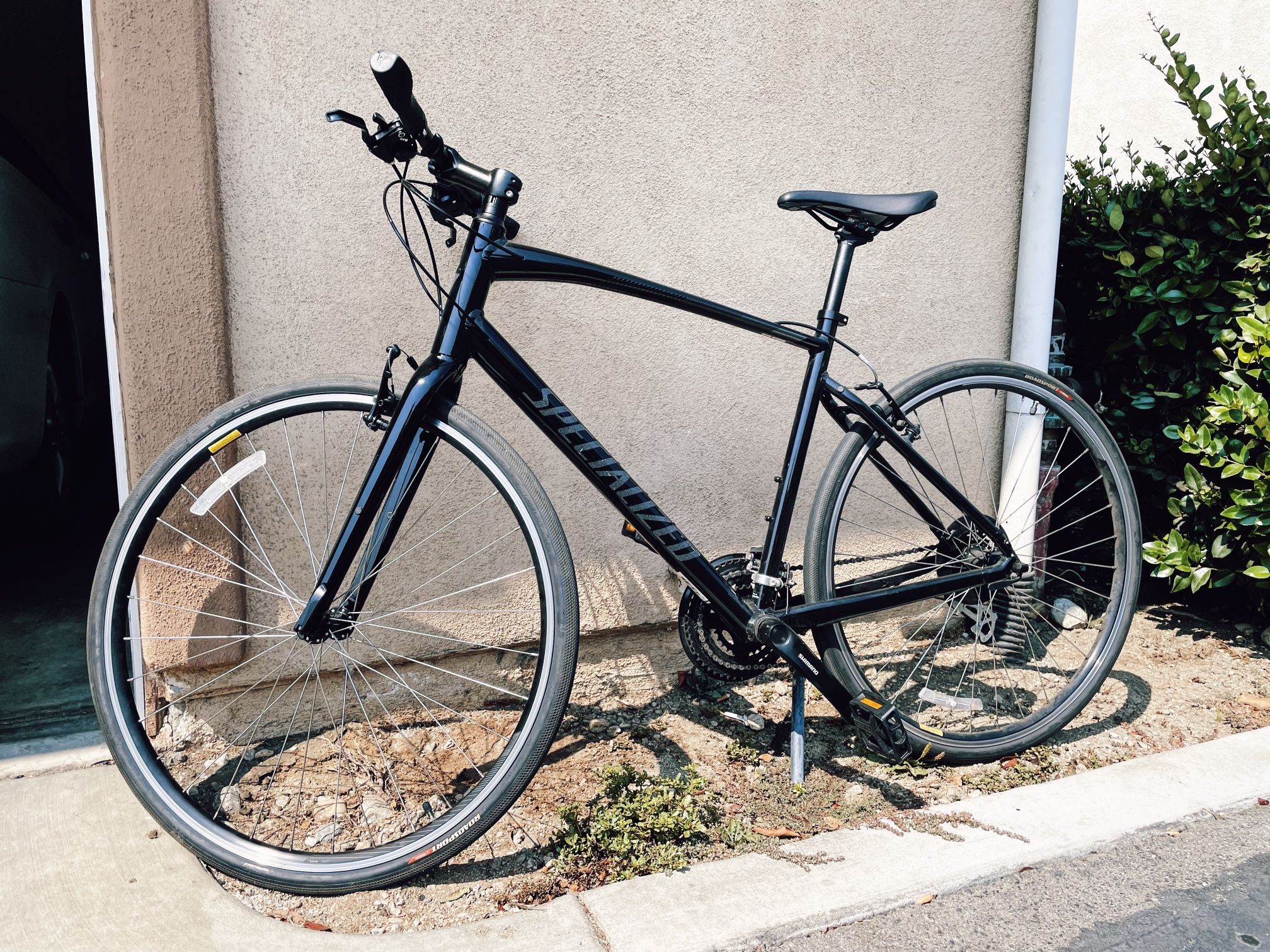 Specialized Sirrus 1.0 Flat Bar Hybrid Bike (Size Large)